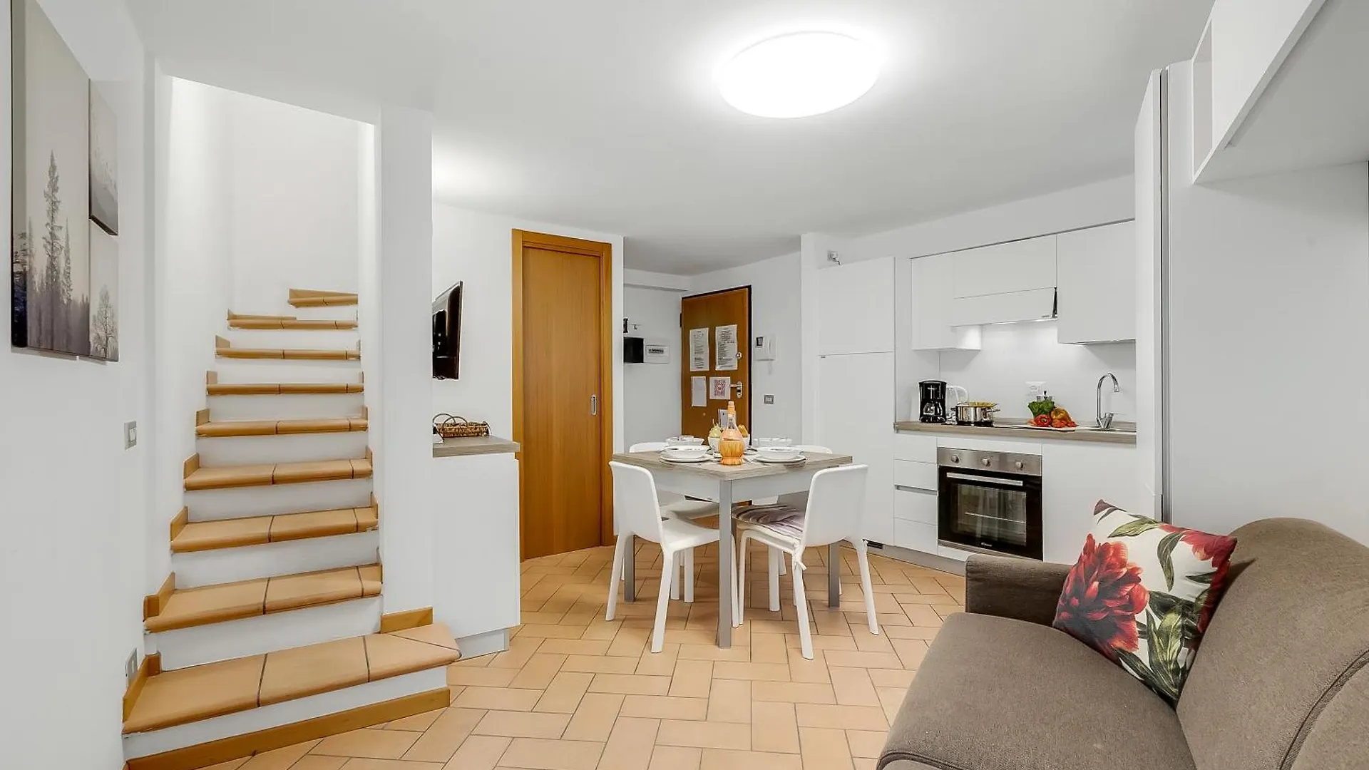 Luminose House With Shared Pool Daire Gardone Riviera
