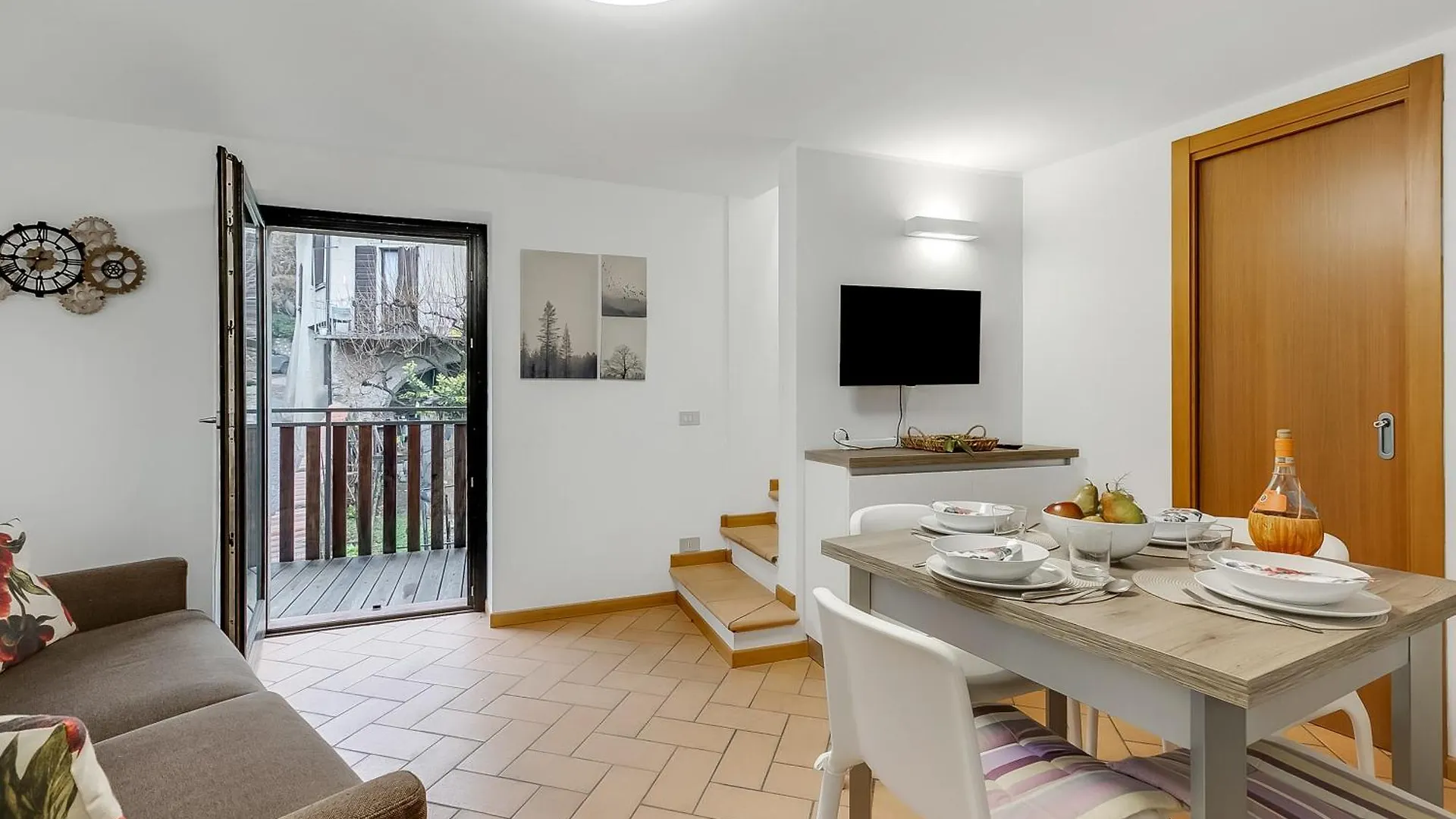 Luminose House With Shared Pool Daire Gardone Riviera